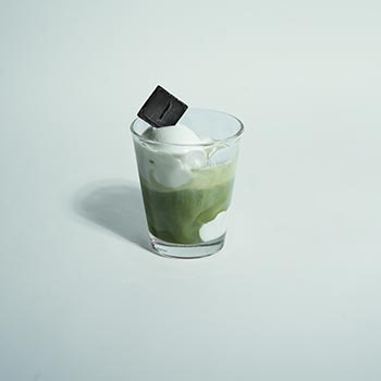 آفوگاتو-ماچا-کافه-آبی