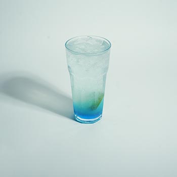 بلو-درینک-نوشیدنی-سرد-کافه-آبی