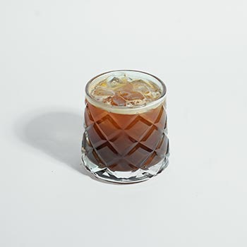 آیس-آمریکانو-قهوه-سرد-کافه-آبی