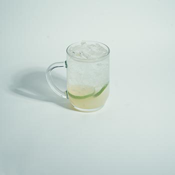 لیموناد-نوشیدنی-سرد-کافه-آبی